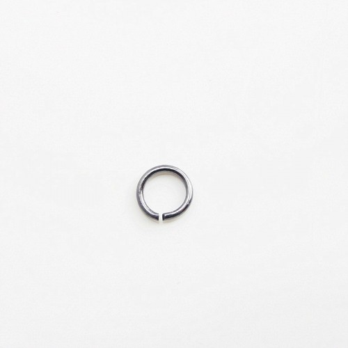 Anéis abertos preto 0,8x5mm x 100pcs