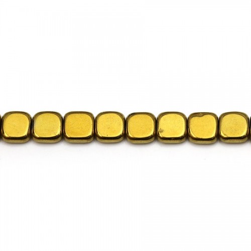 Hématite dorée de forme carré, mesurant 6mm x 40cm