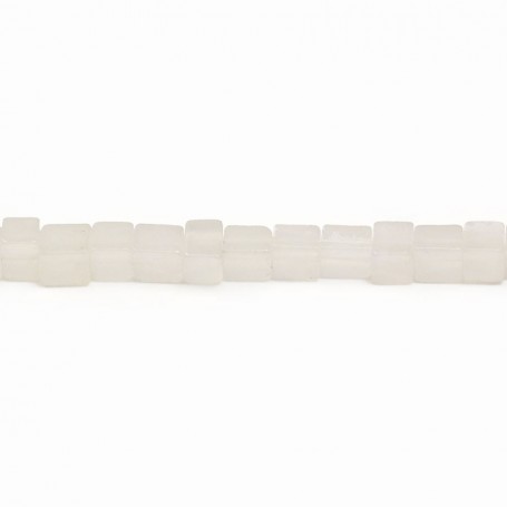 Jade de couleur blanc, de forme carré, 4mm x 40cm