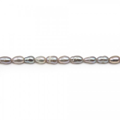 Perles d'eau douce ovales gris clair argenté sur fil 4.5mm x 40cm