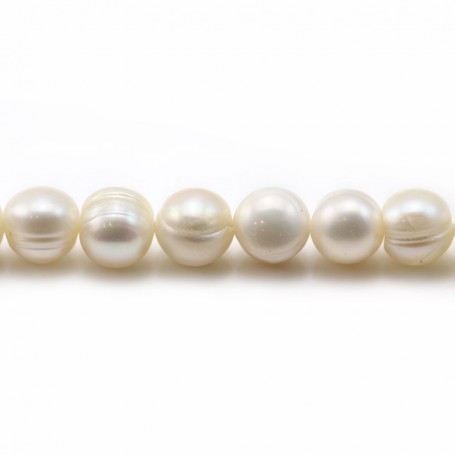 White freshwater pearls on thread 8-9mm x 40cm