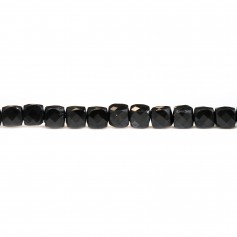 Black spinelle, in the shape of a faceted cube 4mm, x 6pcs
