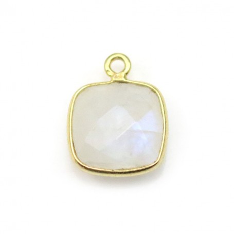Faceted round treated blue gemstone set in gold-plated silver 17mm x 1pc