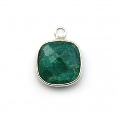 Behandelter Stein in Smaragdfarbe, auf Silber gesetzt, Kissengröße facettiert 11mm x 1pc