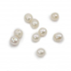 Perlas cultivadas de agua dulce, blancas, semirredondas, 8-9mm x 1ud