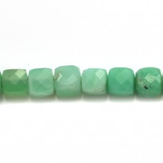 Chrysoprase in the shape of a faceted cube, 3.5-4mm x 6pcs
