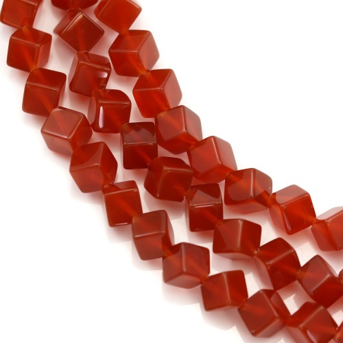 Red teinted agate, in shape of a square, 8mm x 40cm