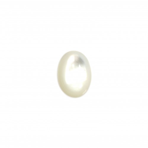 Weißes Perlmutt Cabochon , ovale Form 7x9 mm x 1St