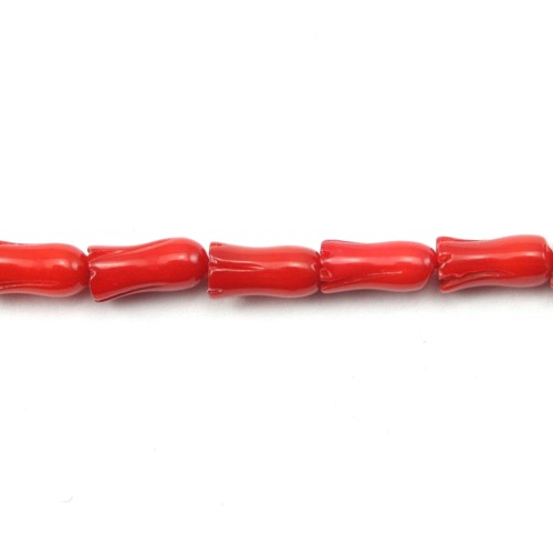 Red colored tulips sea bamboo 4x8mm 