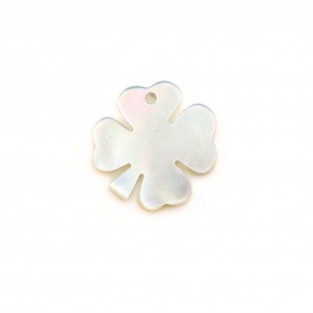 White mother-of-pearl four-leaf clover 10mm x 1pc