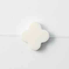 White agate clover 16mm x 1pc