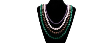 Gems and pearls Mid-length necklaces 
